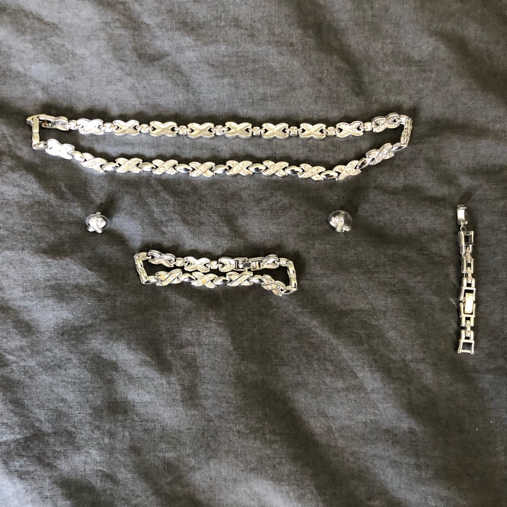 Silver jewelry set